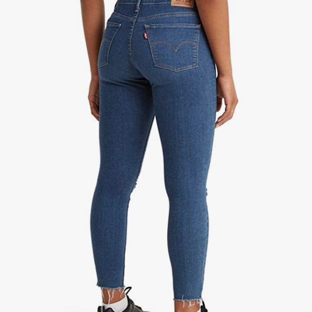 COPY - Levi’s 710 cropped - Picture 3 of 5